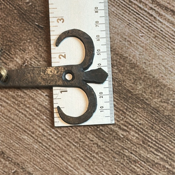 Lot of 9 - Iron Scroll Hooks - NWT - Picture 4 of 6